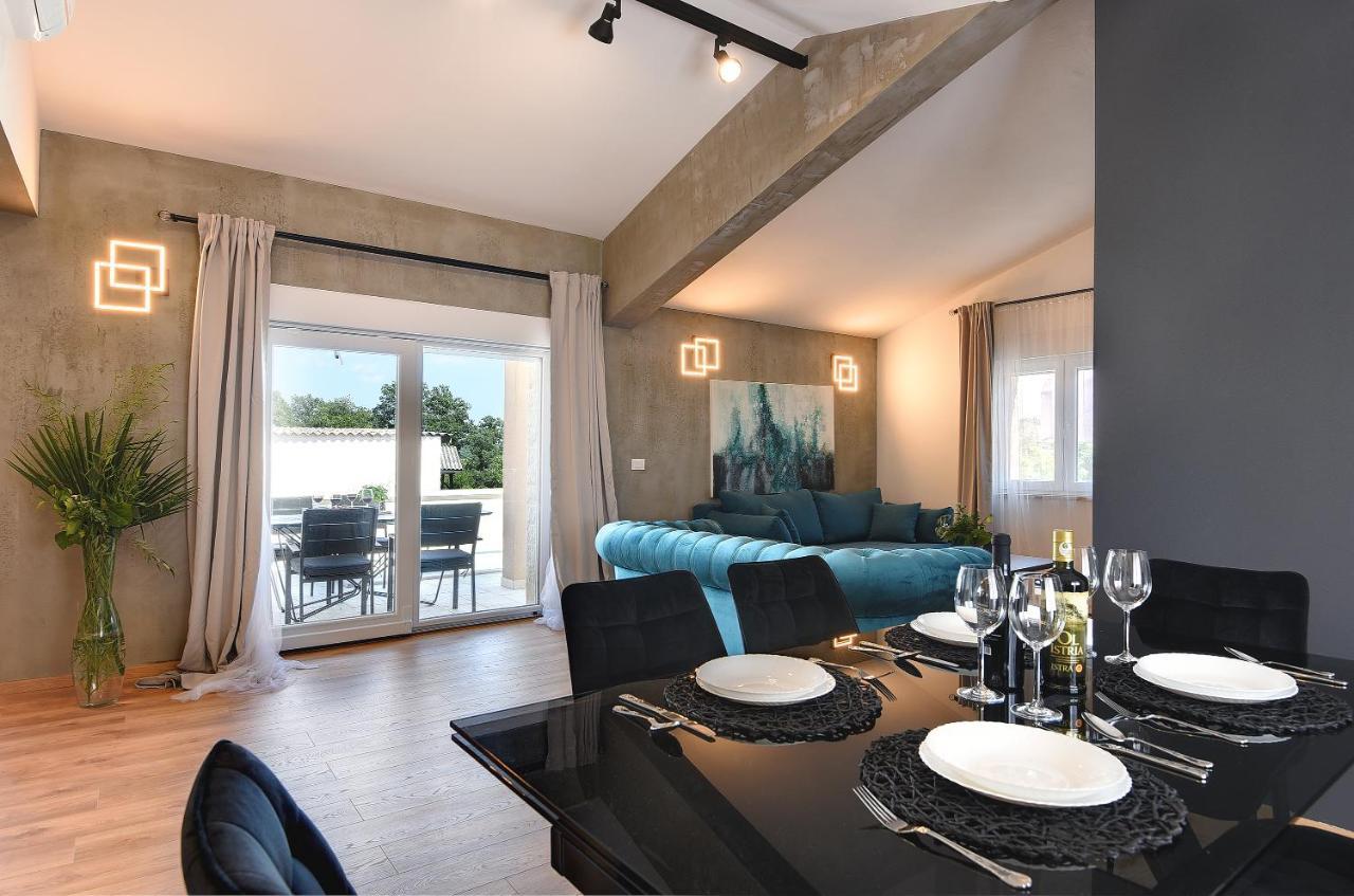 Vila Una With Private Pool Near Rovinj - Open 2022 Rovinjsko Selo Exterior foto